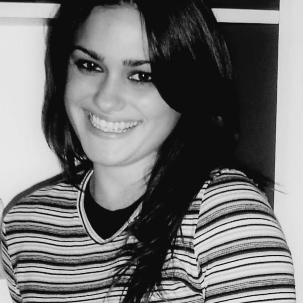 Meet your Posher, Adina